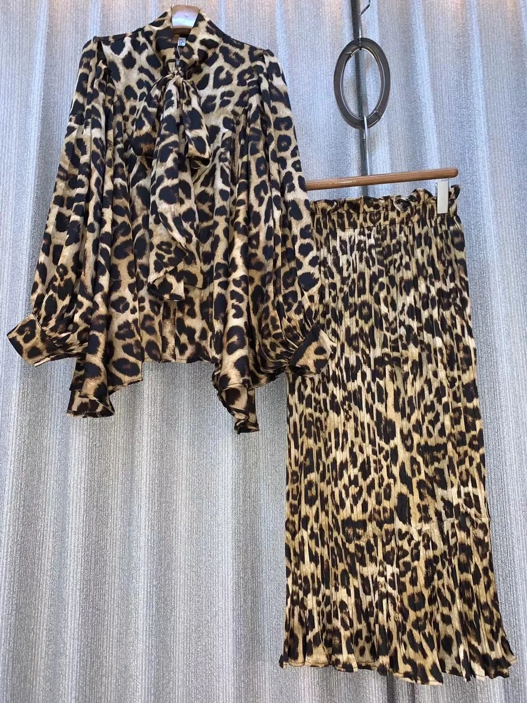 Pre Order:  Lantern Sleeves Butterfly Tie Belted Printed Blouse   Trousers Set