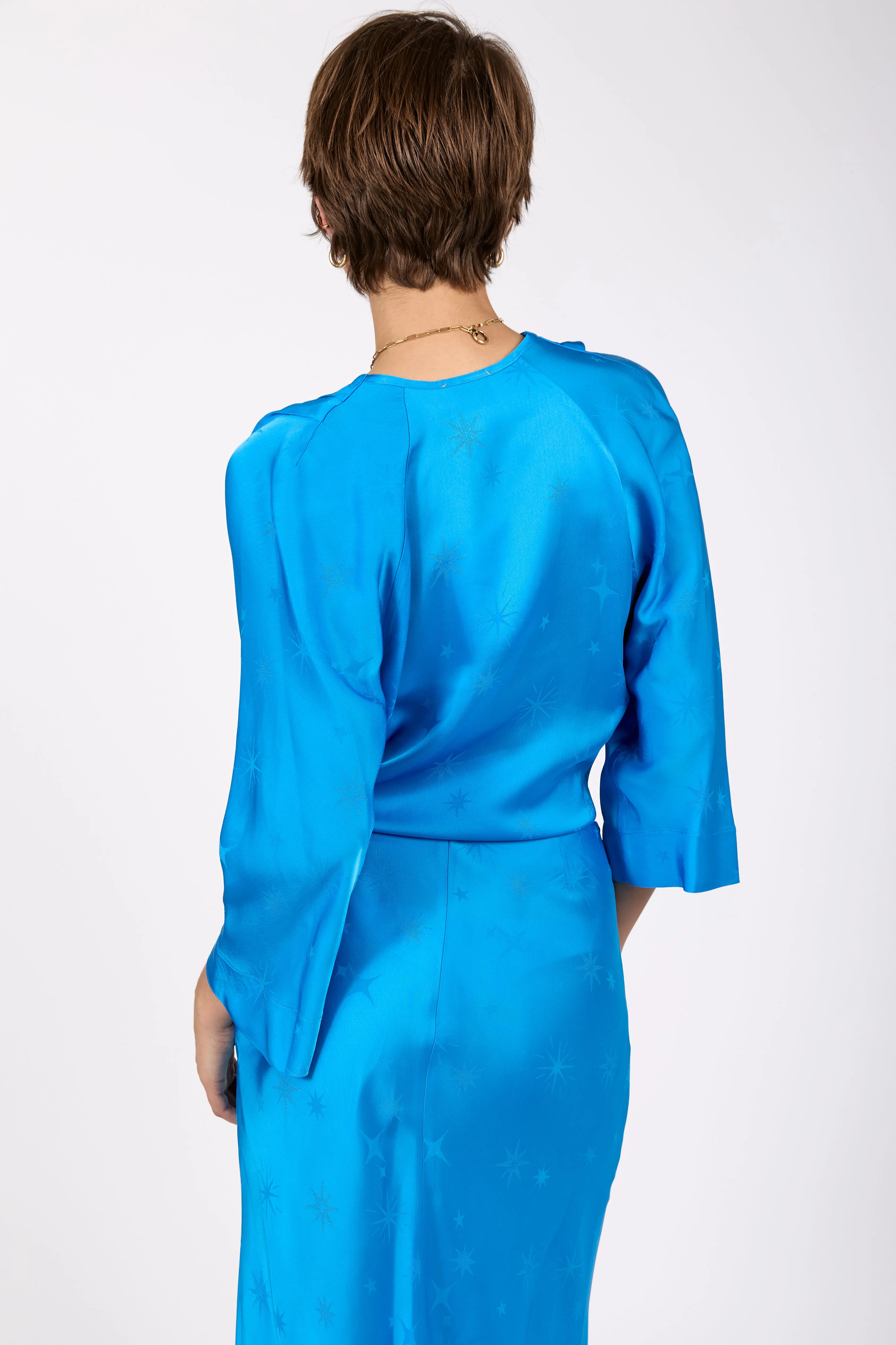 Étoile Jacquard Satin Blouse in Turquoise