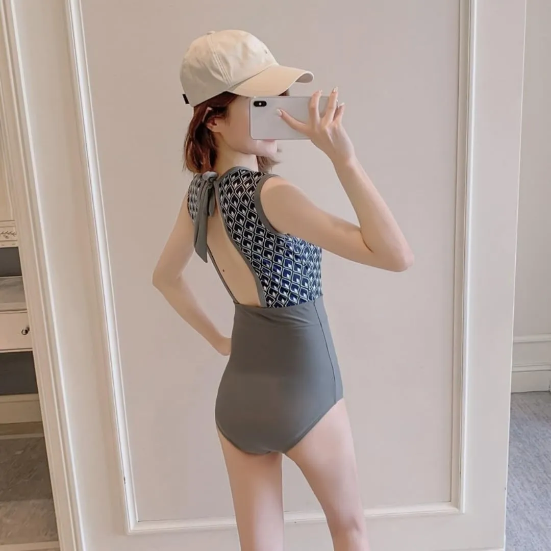 Vintage One Piece Swimsuit, Slimming Tummy Control, Backless Design for Beach Vacation, Spa Sand